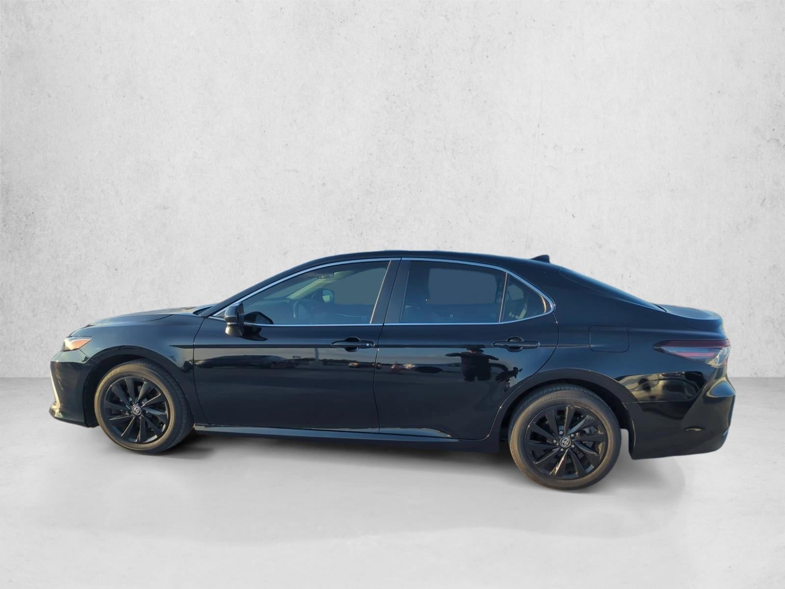2024 Toyota Camry LE Auto (SE)