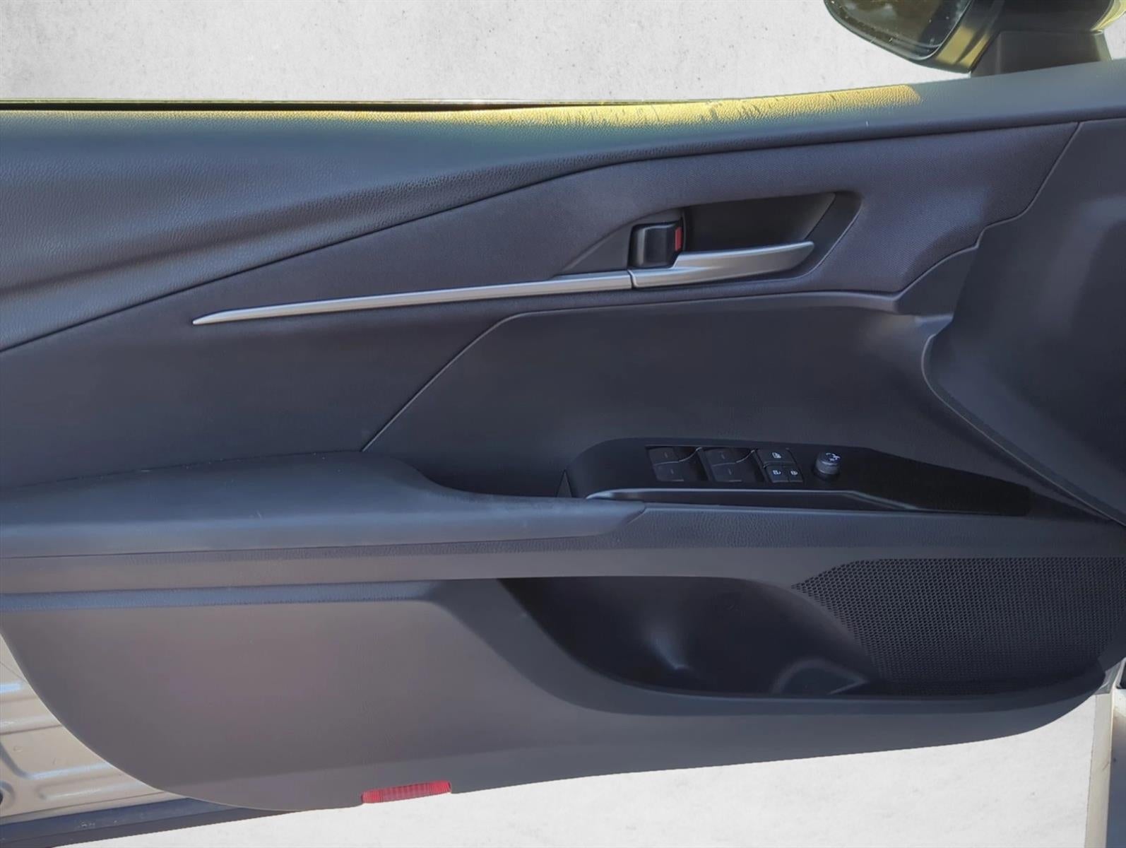 2025 Toyota Camry LE (Natl)