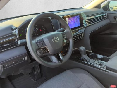 2025 Toyota Camry LE (Natl)