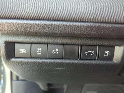 2025 Toyota Camry LE (Natl)