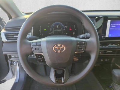 2025 Toyota Camry LE (Natl)