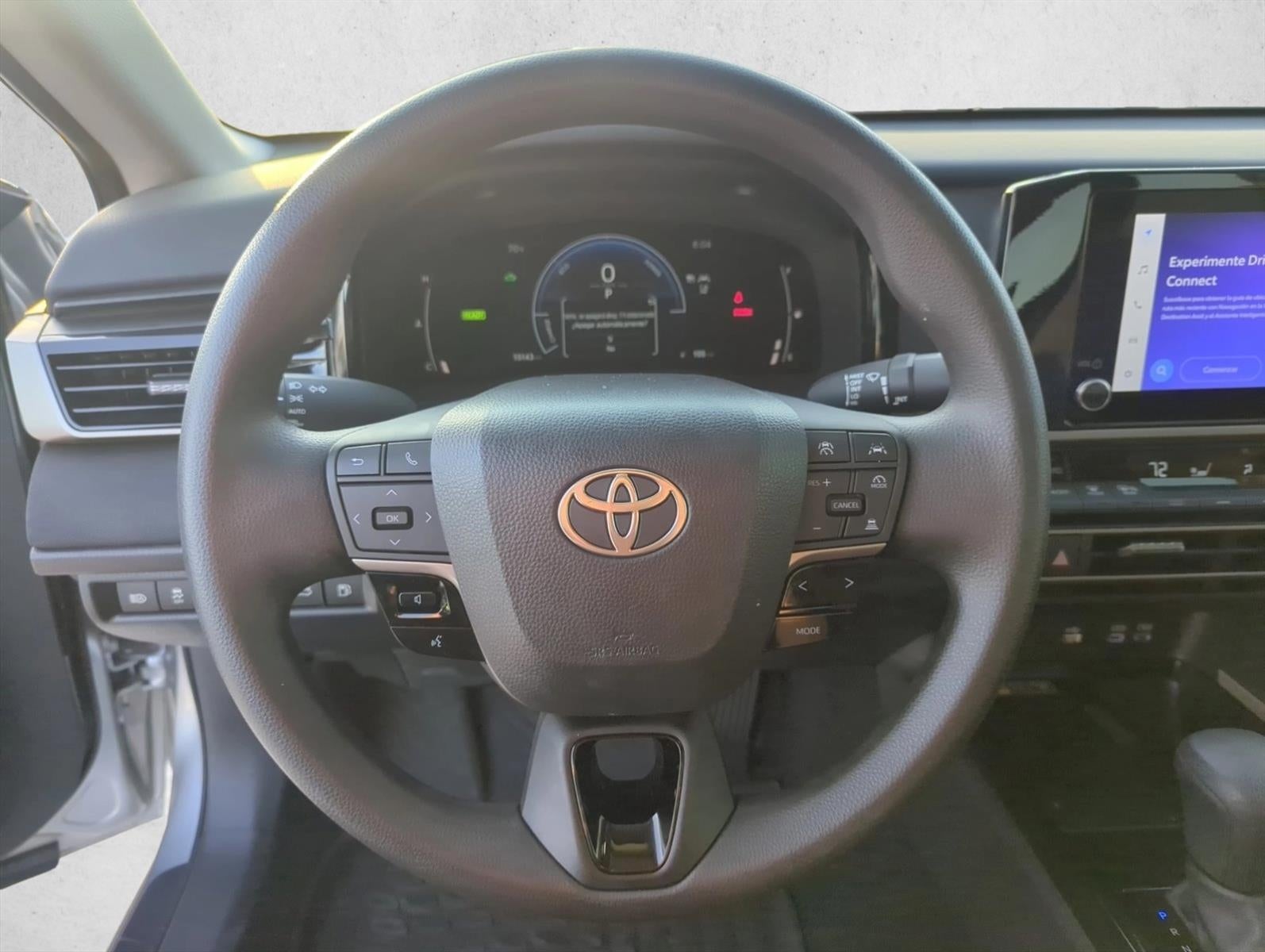 2025 Toyota Camry LE (Natl)