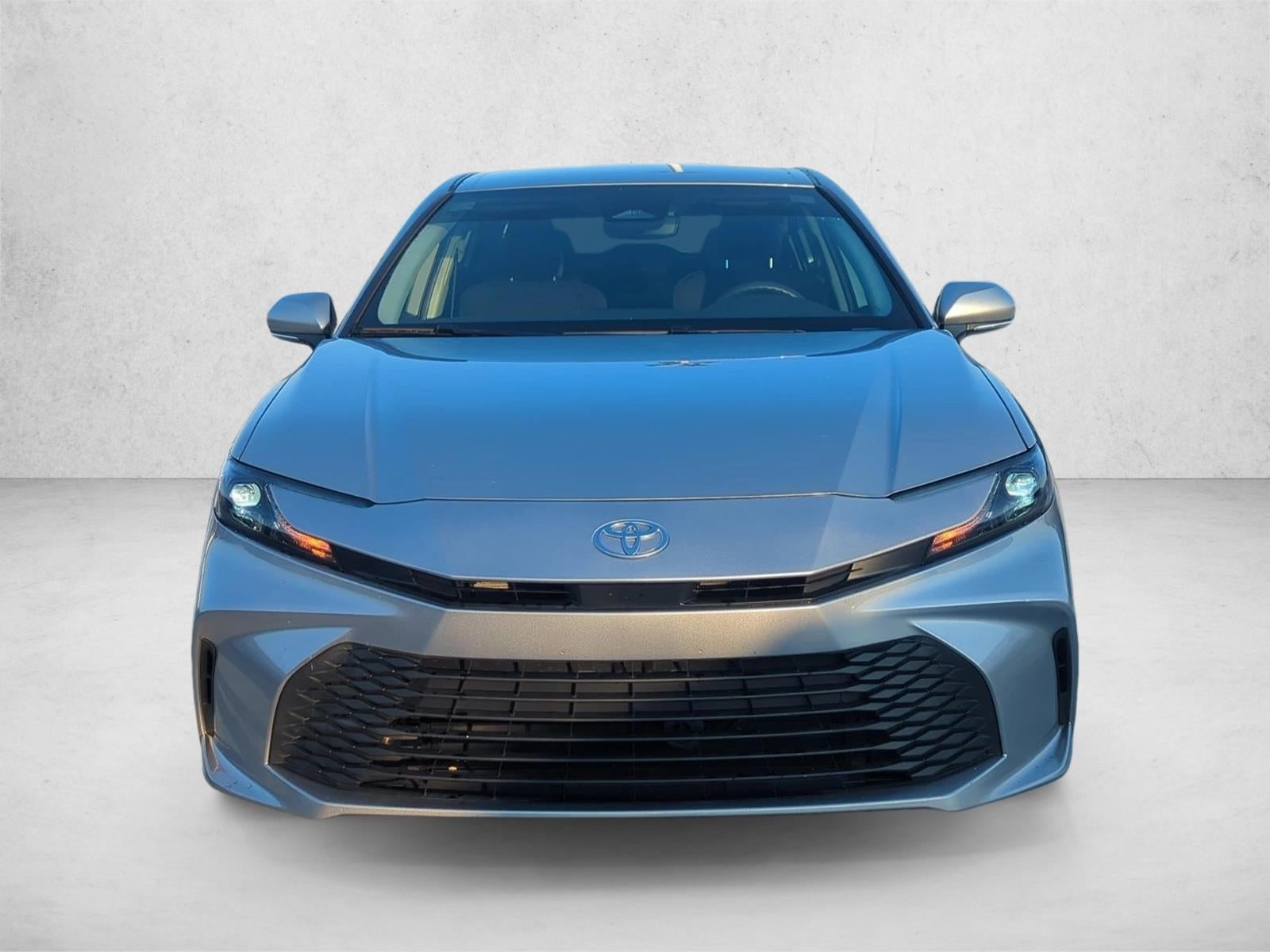 2025 Toyota Camry LE (Natl)