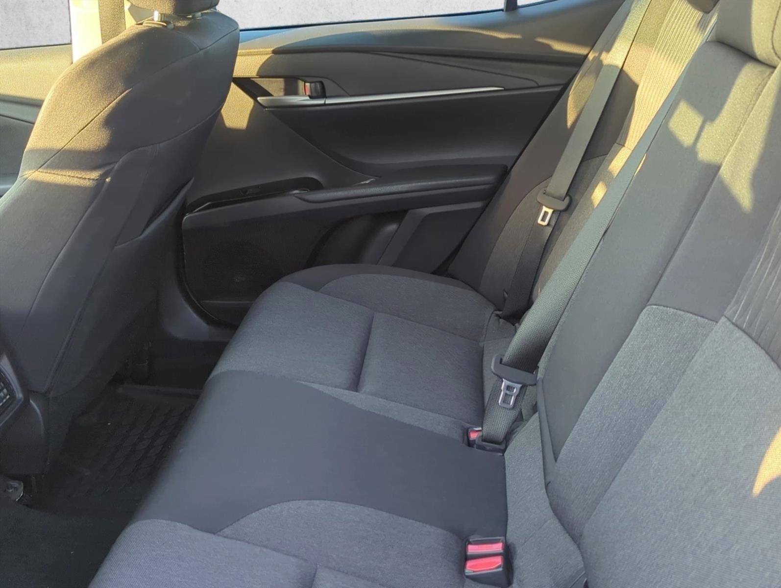 2025 Toyota Camry LE (Natl)