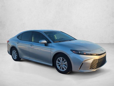 2025 Toyota Camry LE (Natl)