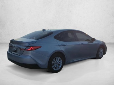 2025 Toyota Camry LE (Natl)