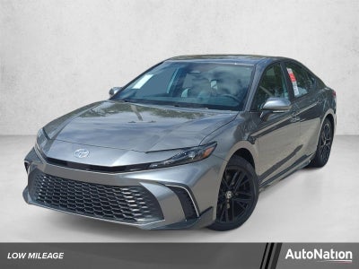 2026 Toyota Camry SE (SE)