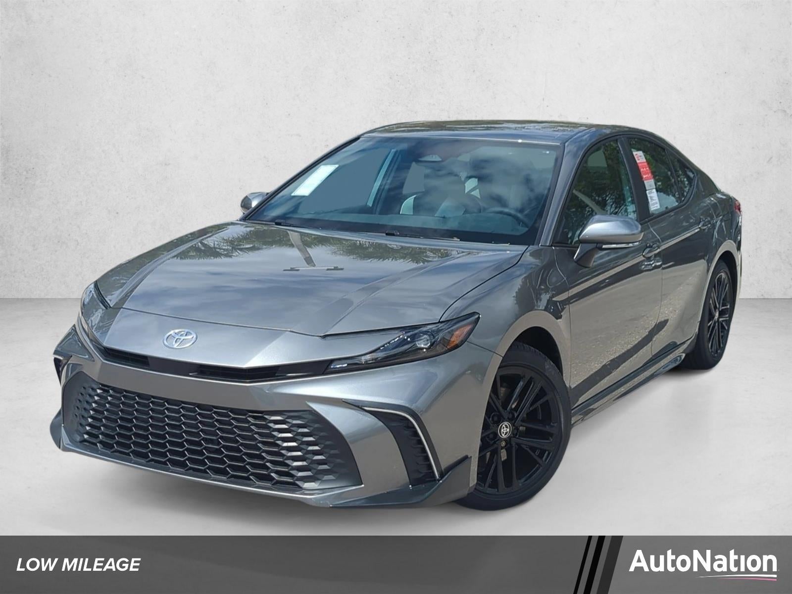 2026 Toyota Camry SE (SE)