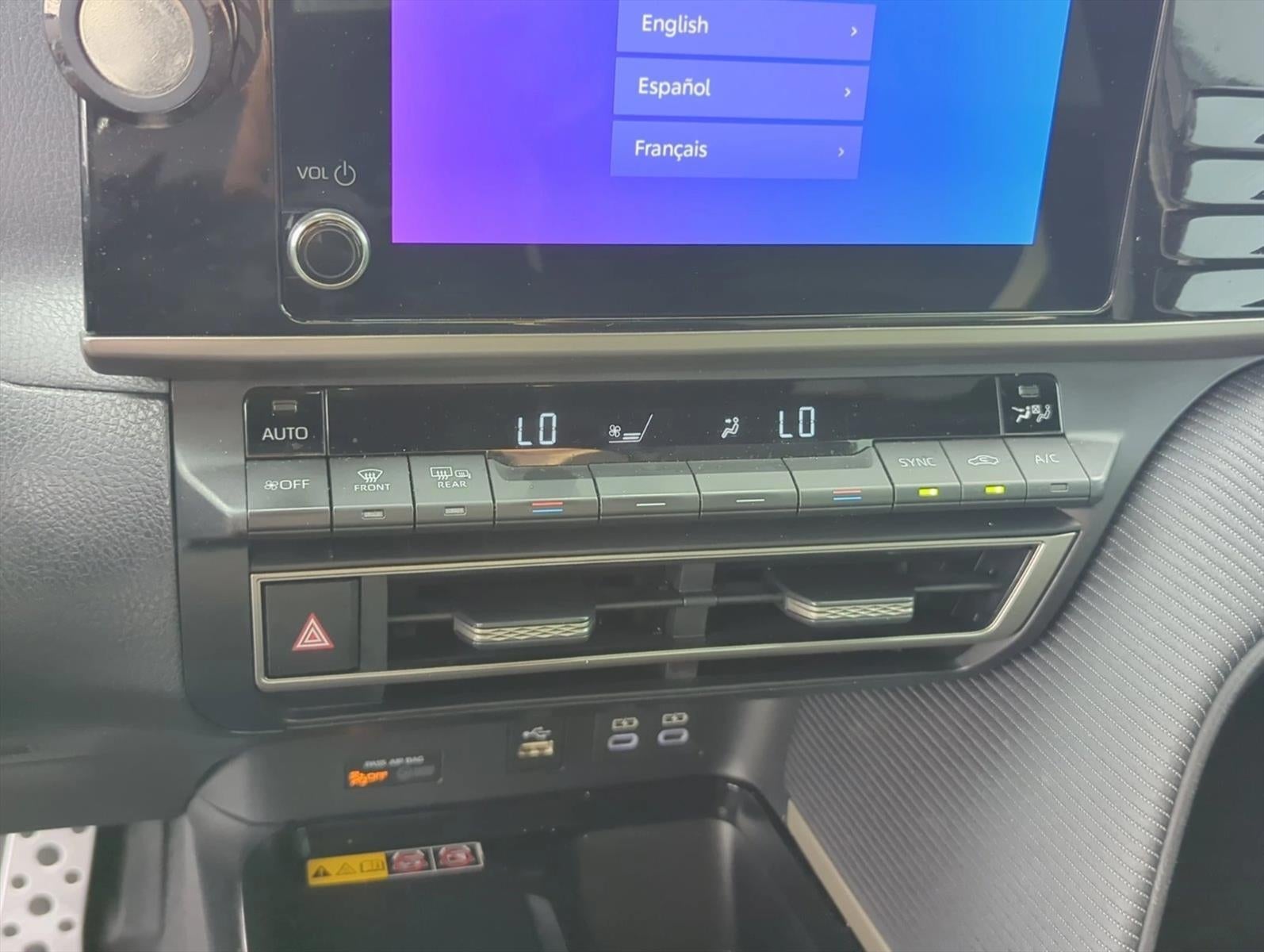 2025 Toyota Camry SE (Natl)