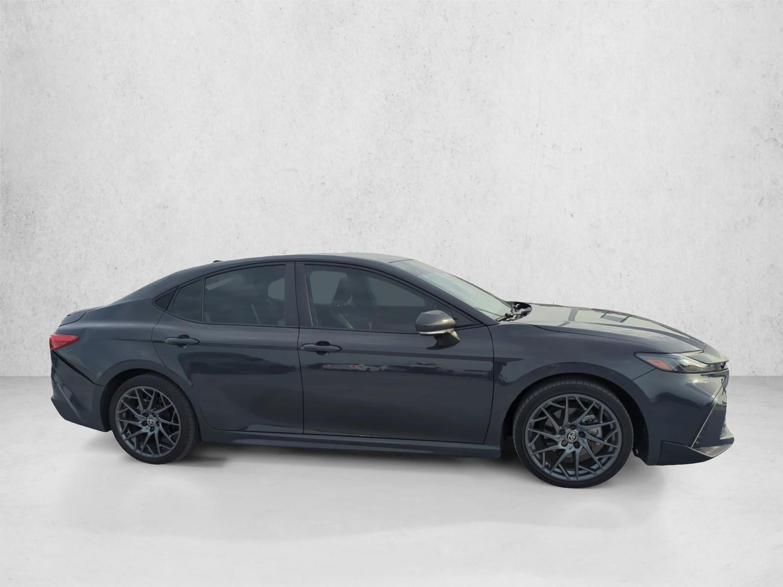 2025 Toyota Camry SE (Natl)