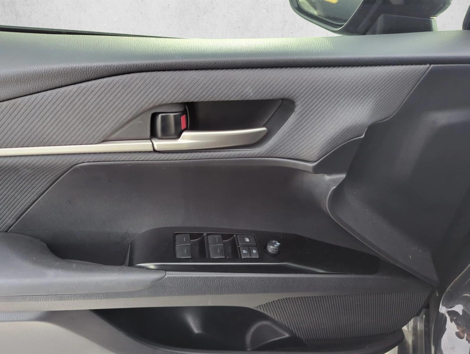 2025 Toyota Camry SE (Natl)