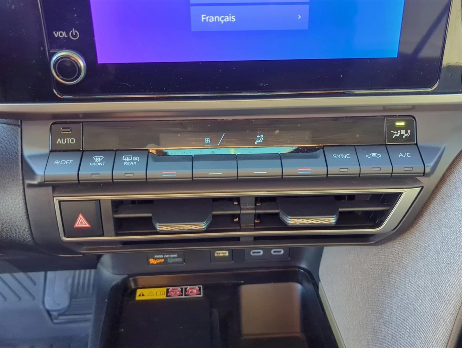 2025 Toyota Camry LE (SE)