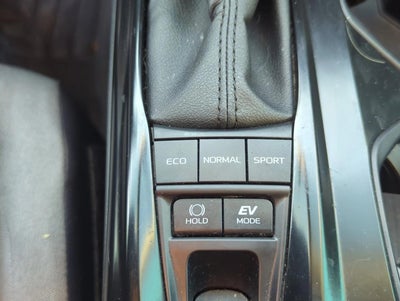 2025 Toyota Camry LE (SE)