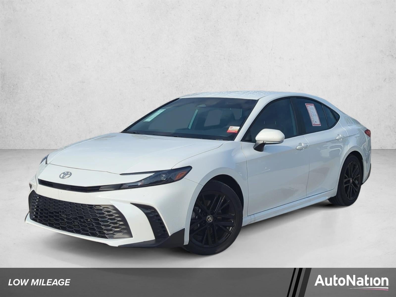 2026 Toyota Camry SE (SE)