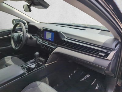 2025 Toyota Camry LE (Natl)