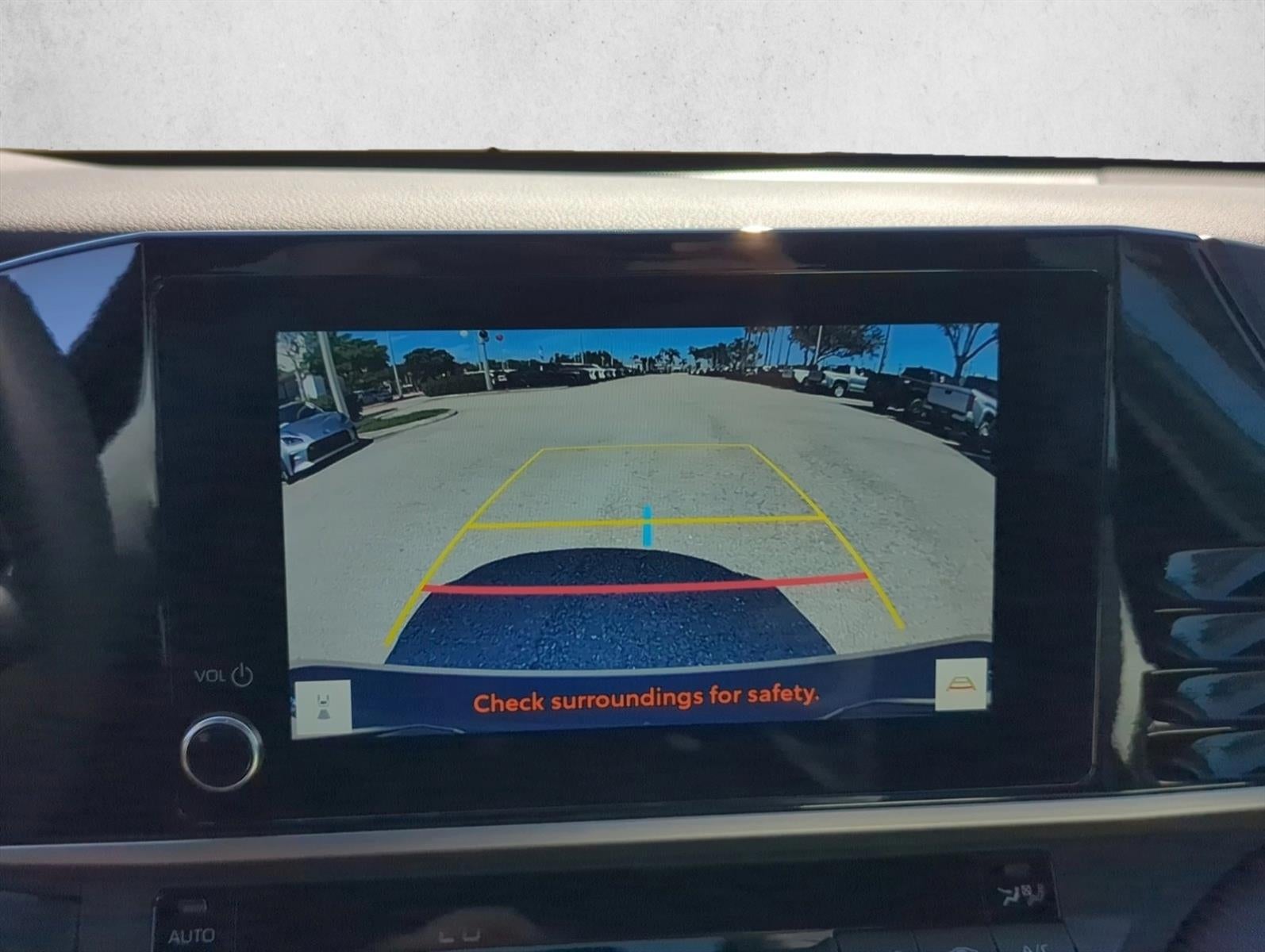 2025 Toyota Camry SE (SE)