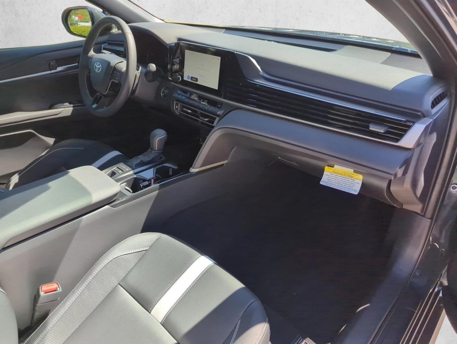 2025 Toyota Camry SE (SE)