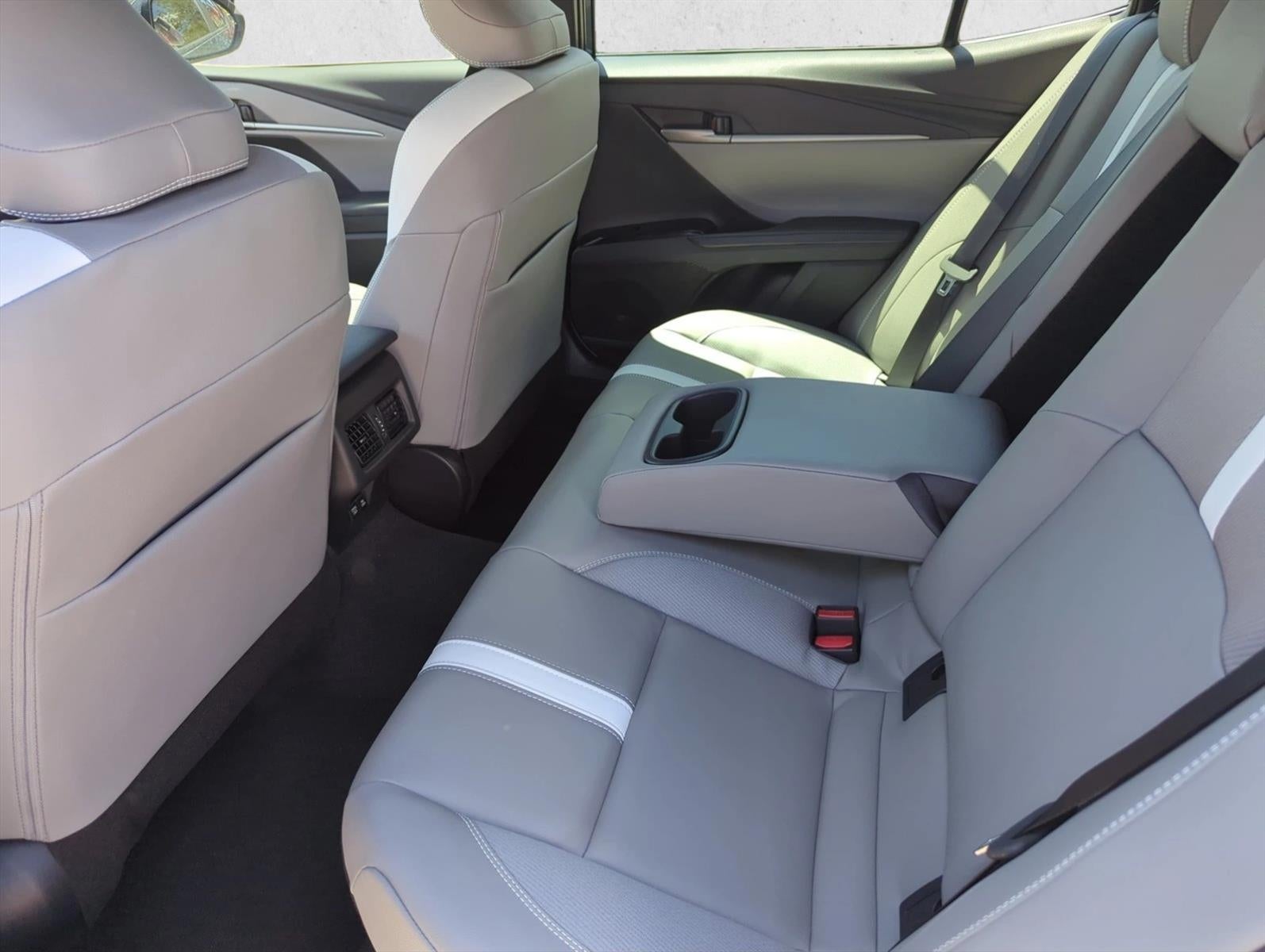 2026 Toyota Camry SE (SE)