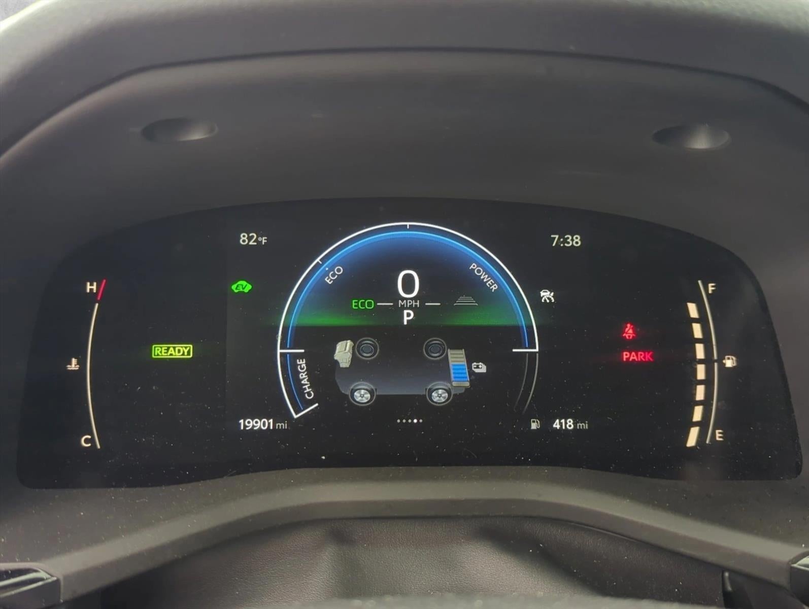 2025 Toyota Camry LE (SE)