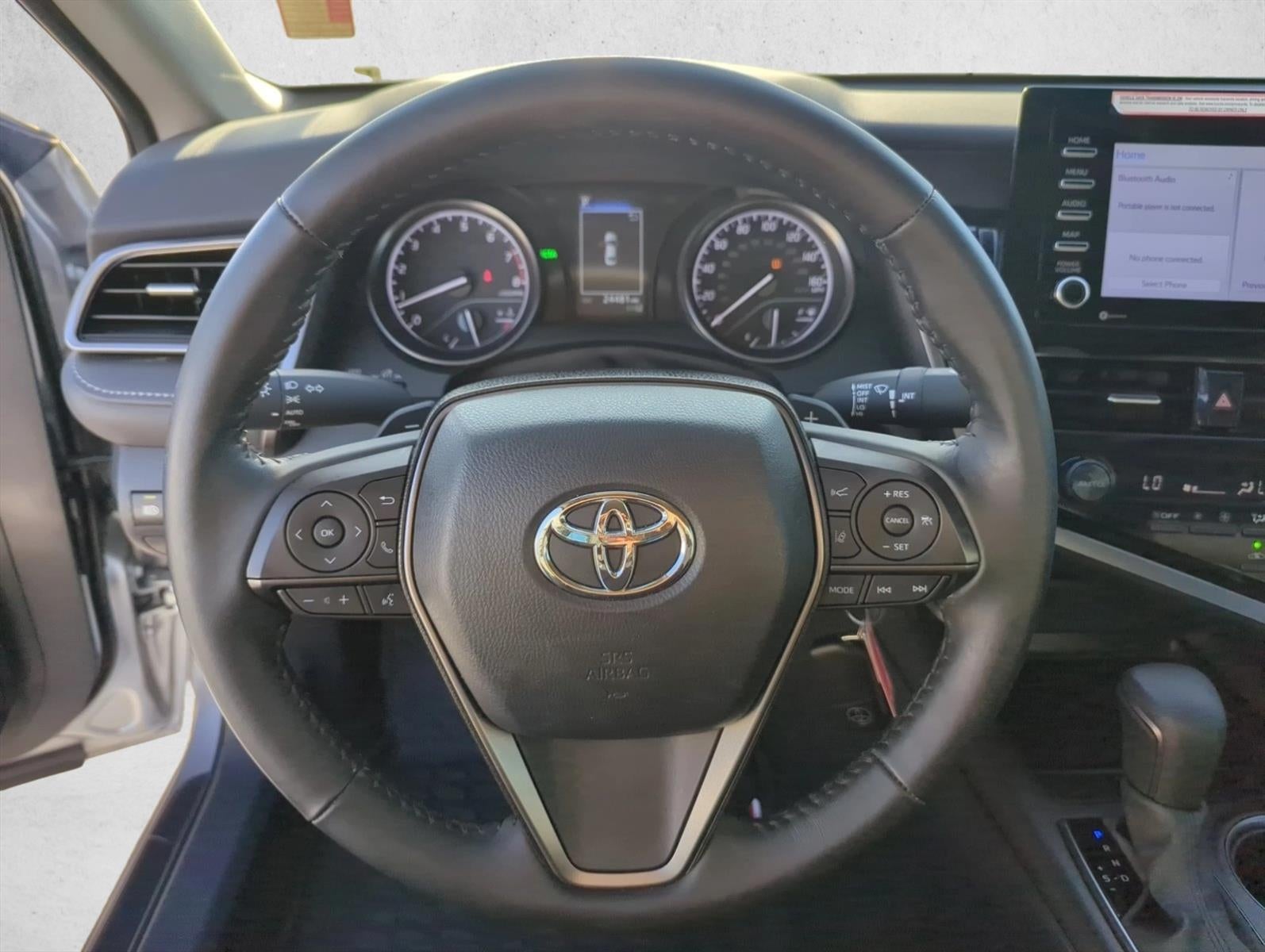 2024 Toyota Camry SE Auto (SE)