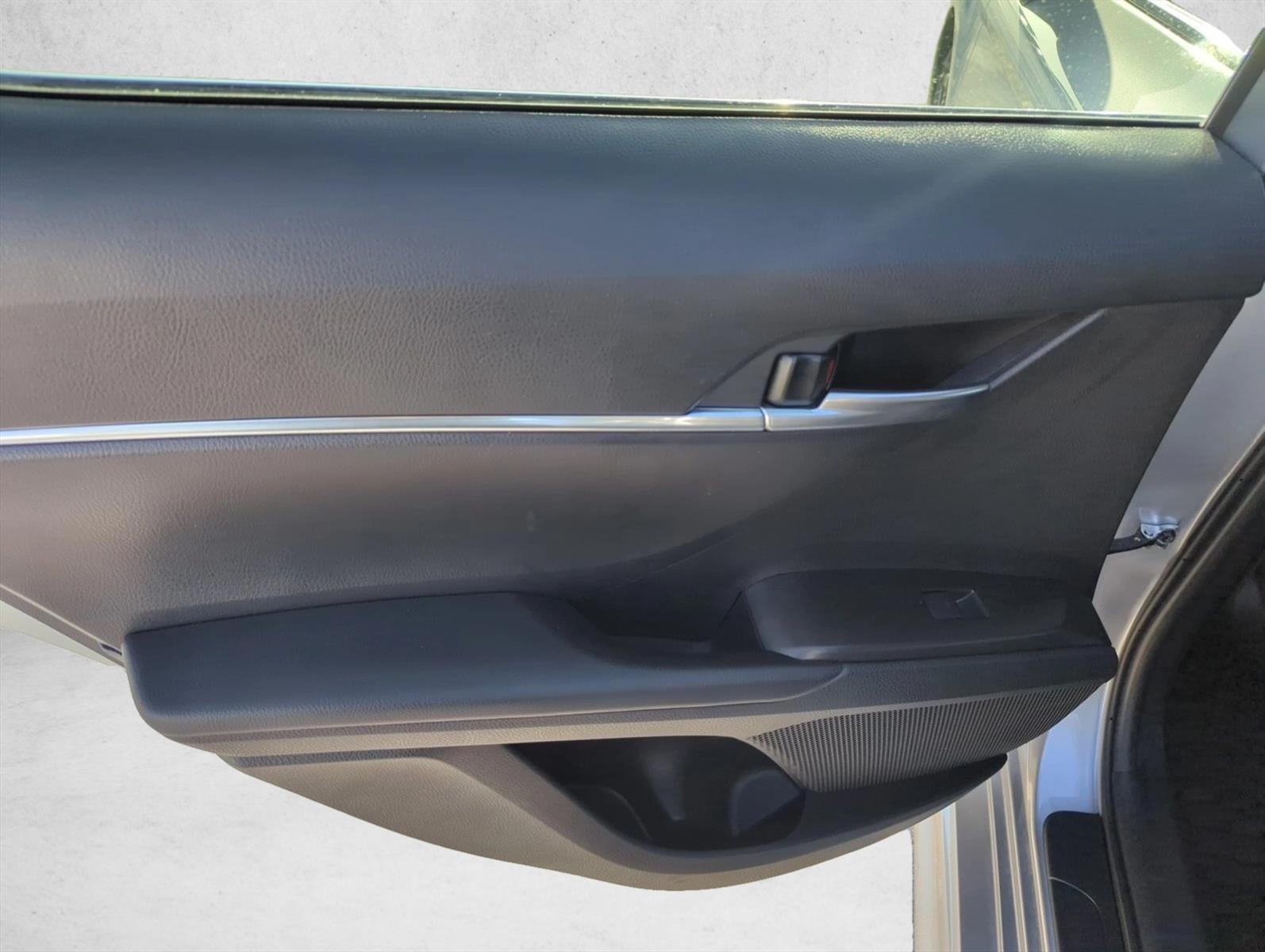 2024 Toyota Camry SE Auto (SE)