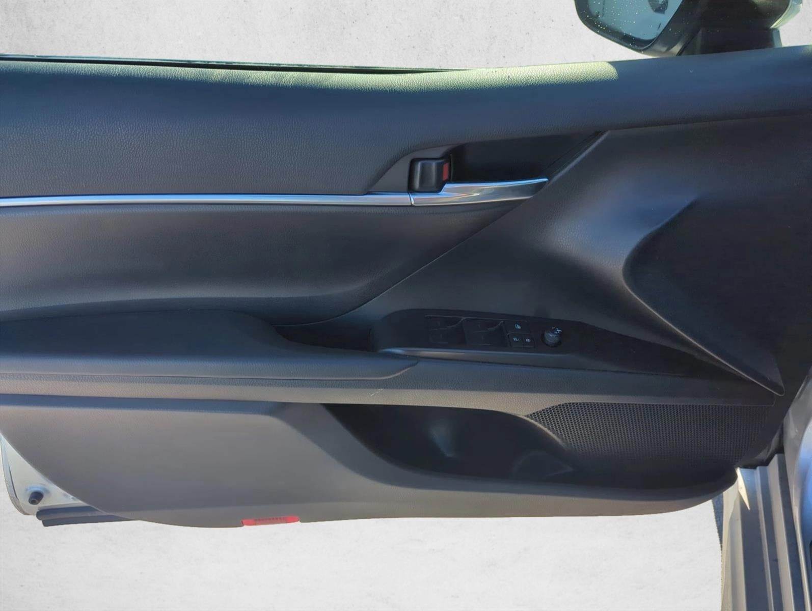 2024 Toyota Camry SE Auto (SE)