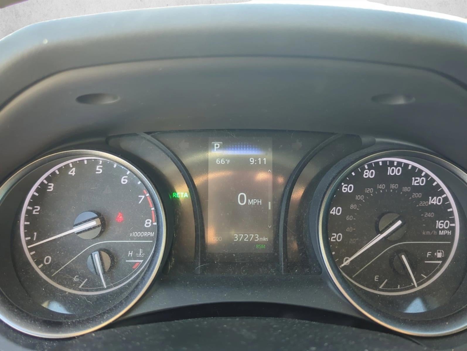 2024 Toyota Camry SE Auto (SE)