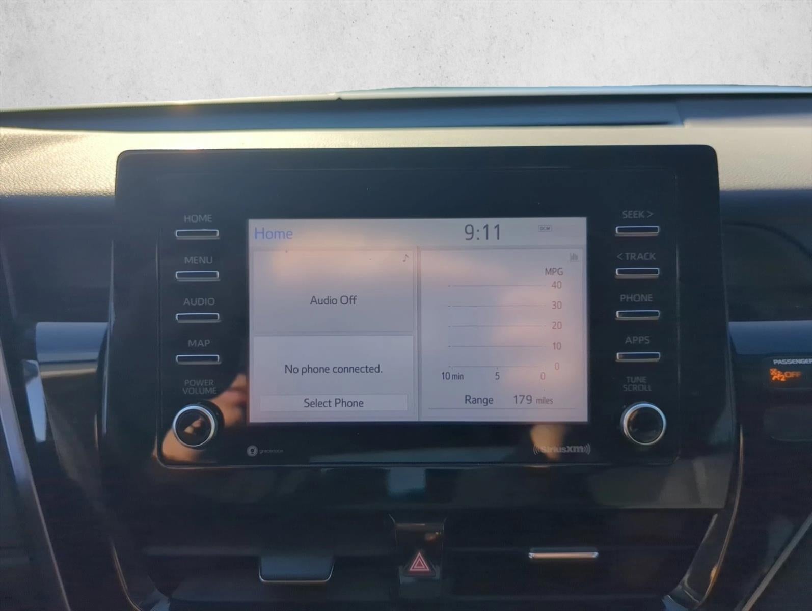 2024 Toyota Camry SE Auto (SE)