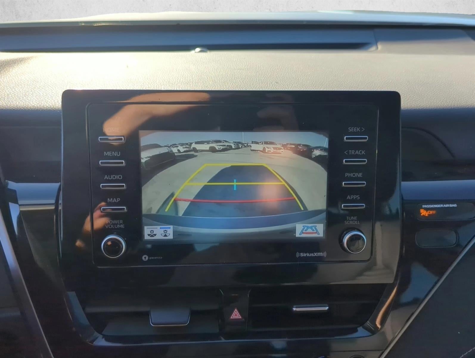 2024 Toyota Camry SE Auto (SE)