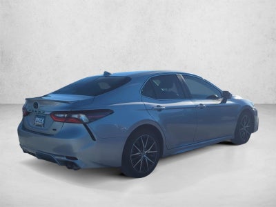 2024 Toyota Camry SE Auto (SE)