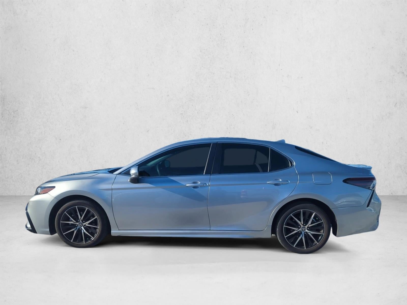 2024 Toyota Camry SE Auto (SE)