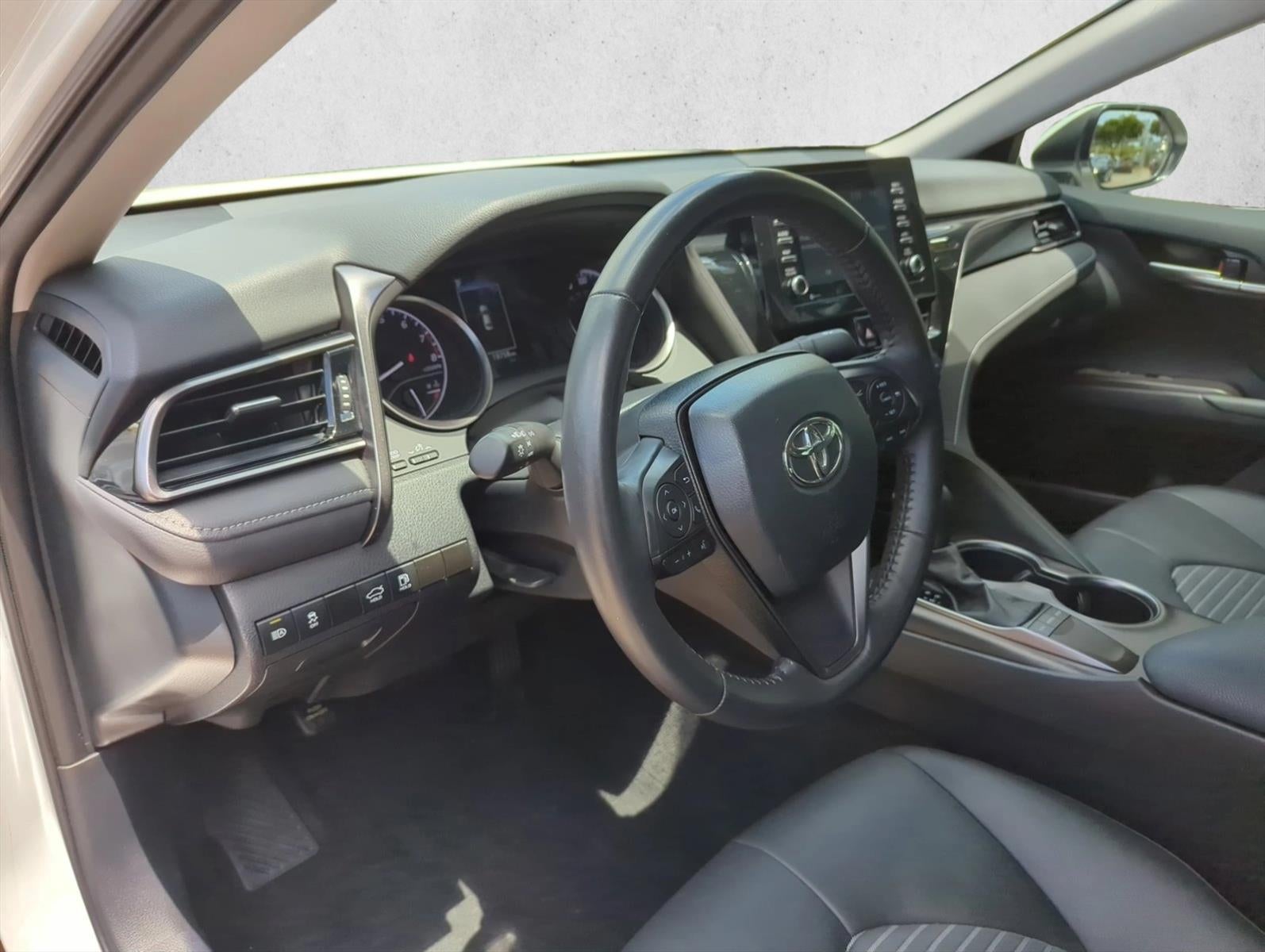 2024 Toyota Camry SE Auto (SE)