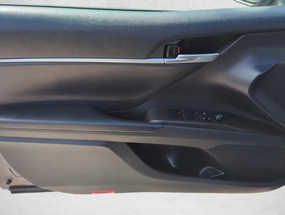 2023 Toyota Camry SE Auto (SE)