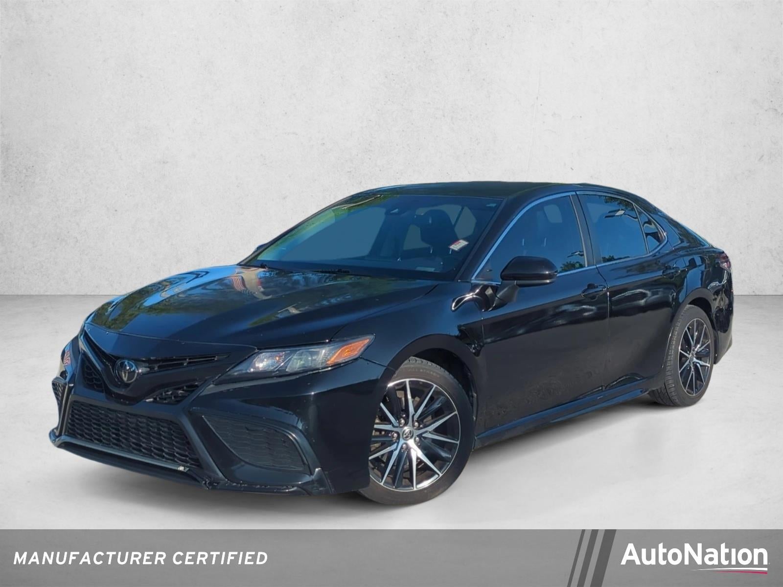 2021 Toyota Camry SE Auto (SE)