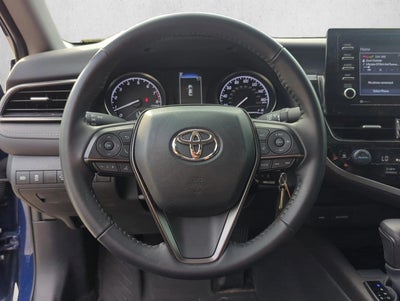 2023 Toyota Camry SE Auto (SE)