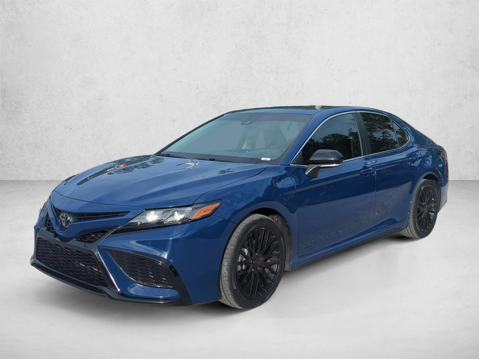 2023 Toyota Camry SE Auto (SE)