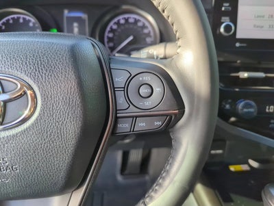 2024 Toyota Camry SE Auto (SE)