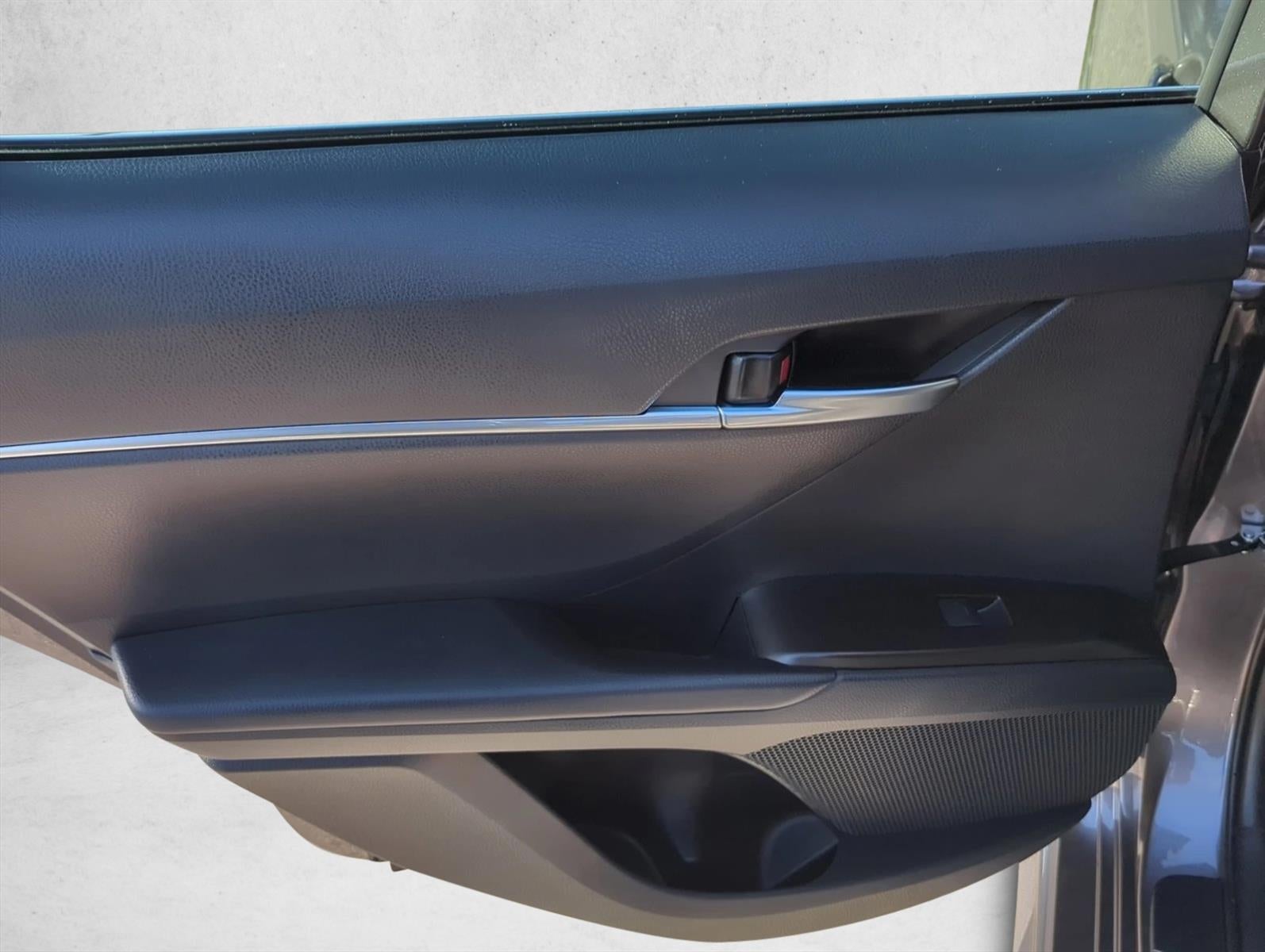 2024 Toyota Camry SE Auto (SE)