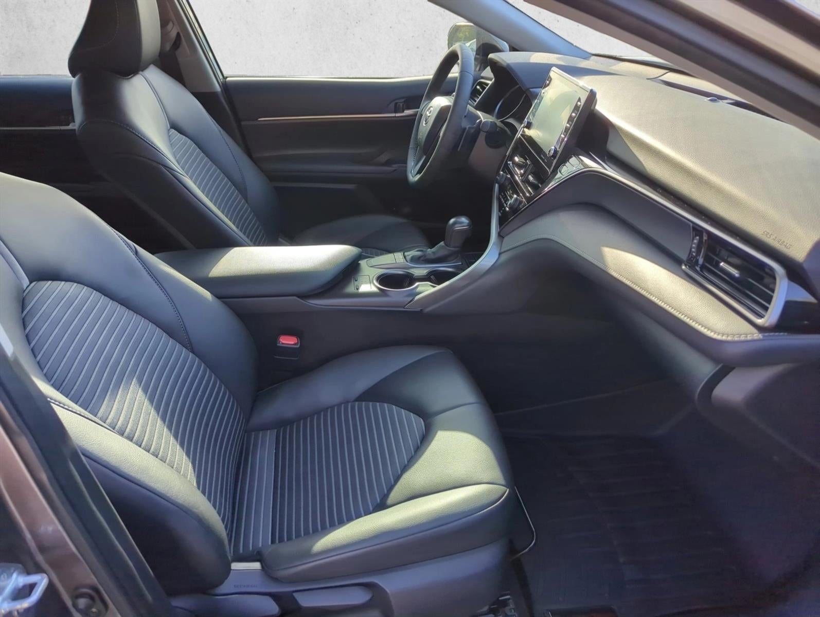 2024 Toyota Camry SE Auto (SE)