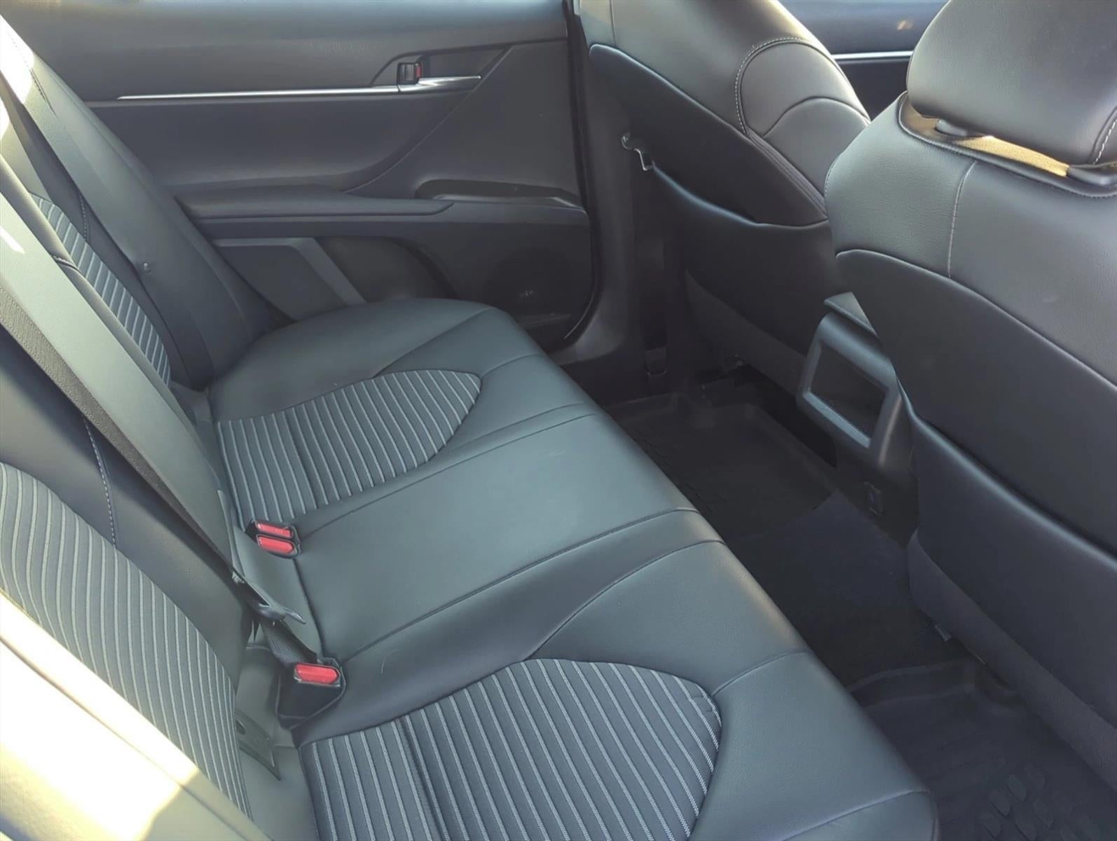 2021 Toyota Camry SE Nightshade Auto (Natl)