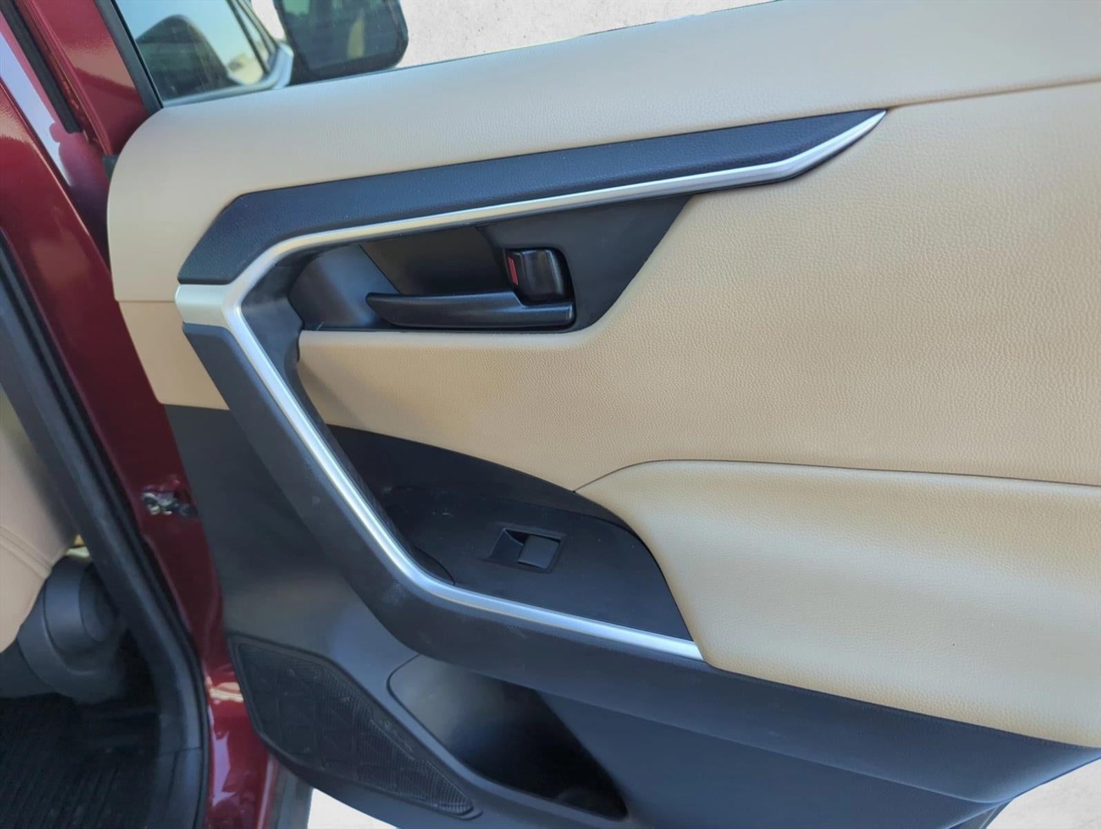 2022 Toyota RAV4 Hybrid LE AWD (Natl)