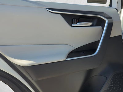 2025 Toyota RAV4 Hybrid XLE AWD (Natl)