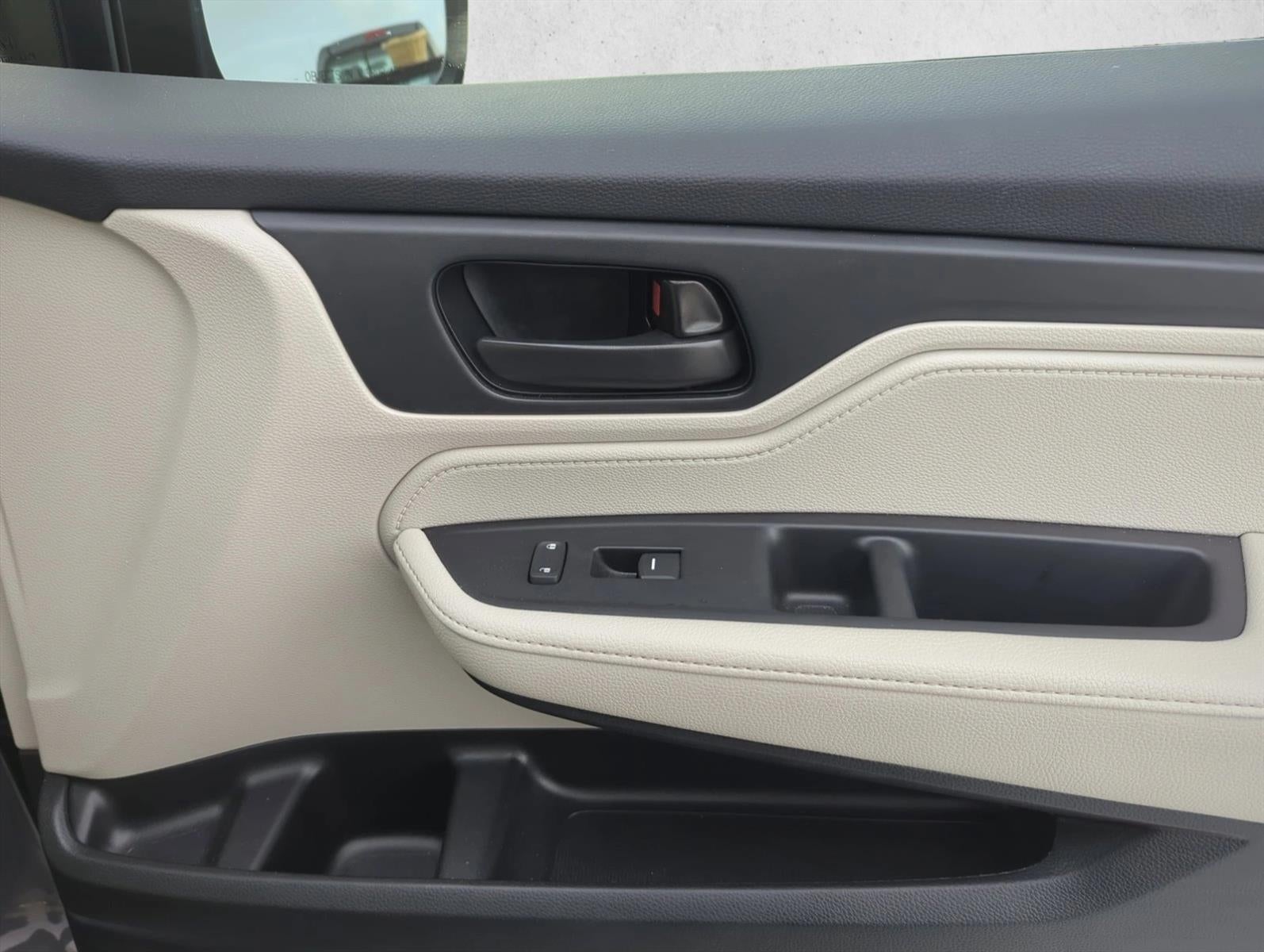 2025 Honda Odyssey EX-L Auto