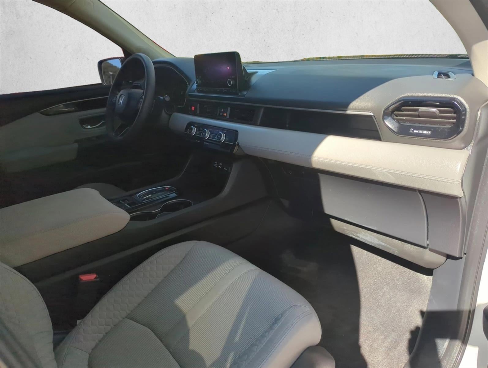 2023 Honda Pilot LX 2WD