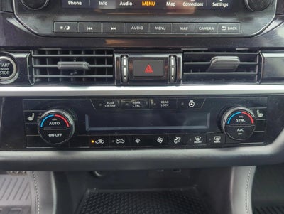 2022 Nissan Pathfinder SL 2WD