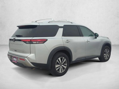 2022 Nissan Pathfinder SL 2WD