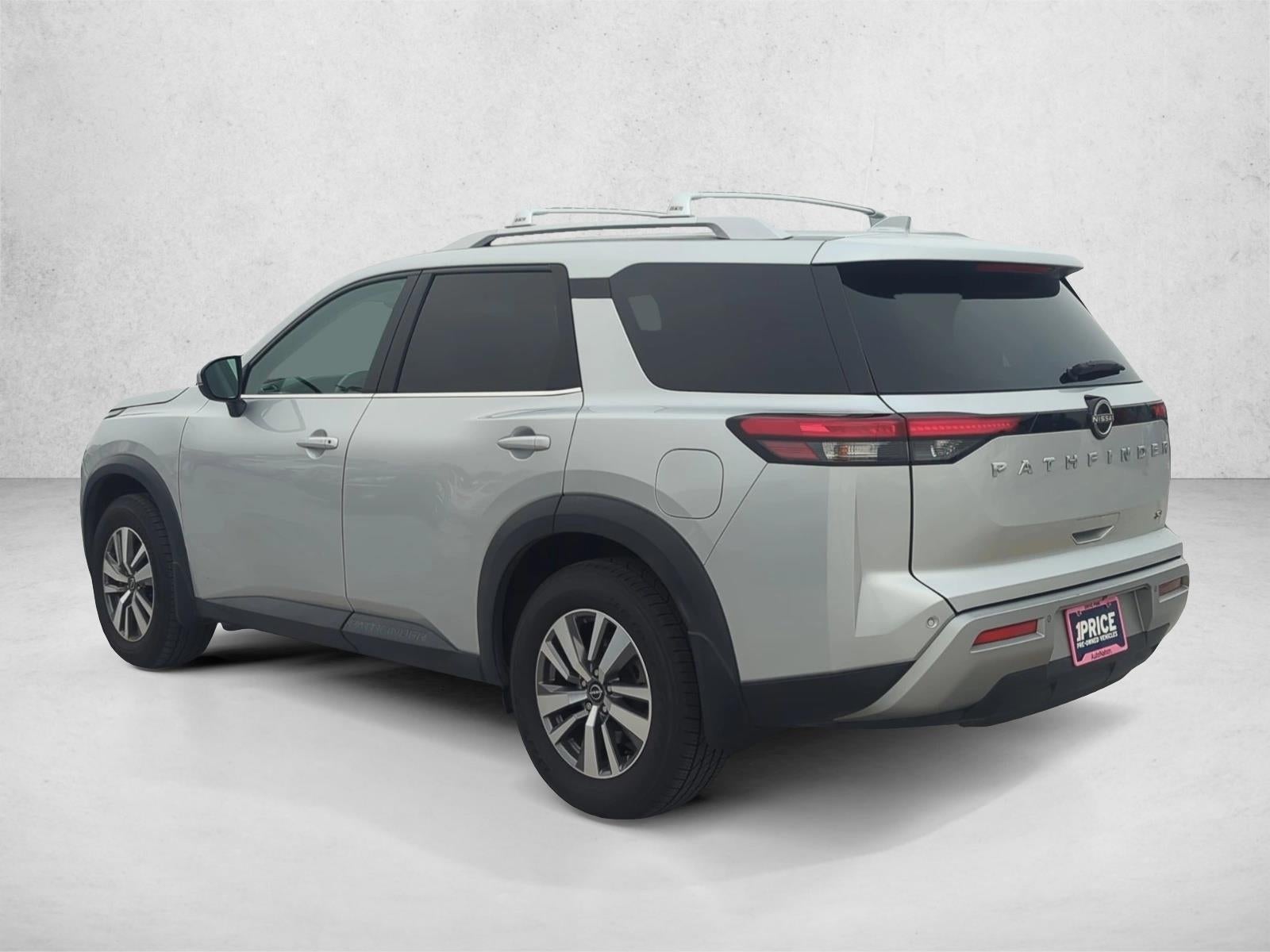 2022 Nissan Pathfinder SL 2WD
