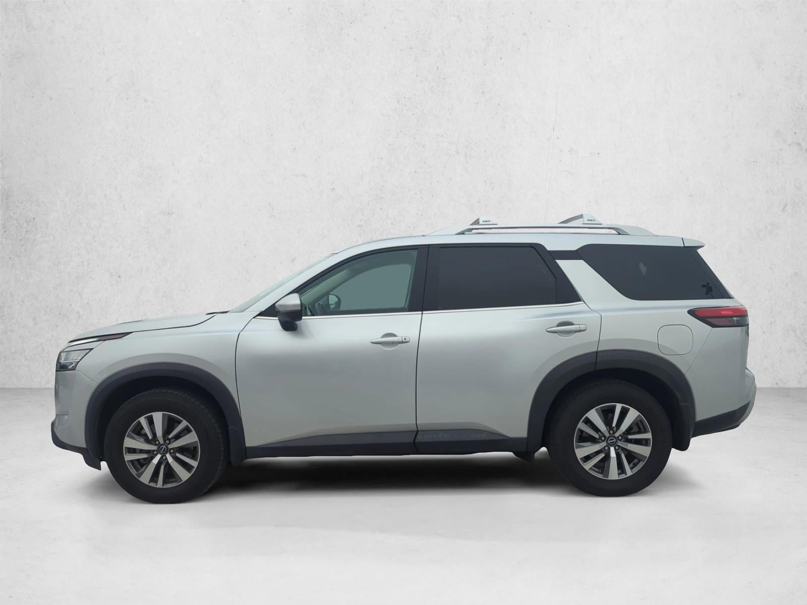 2022 Nissan Pathfinder SL 2WD