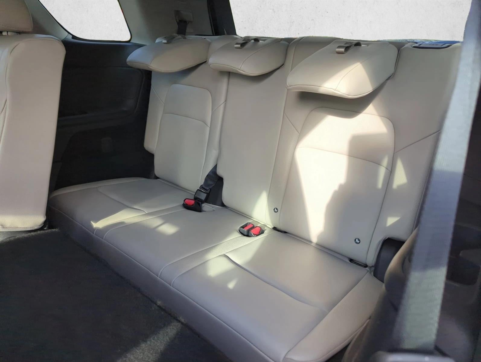 2023 Nissan Pathfinder SL 4WD