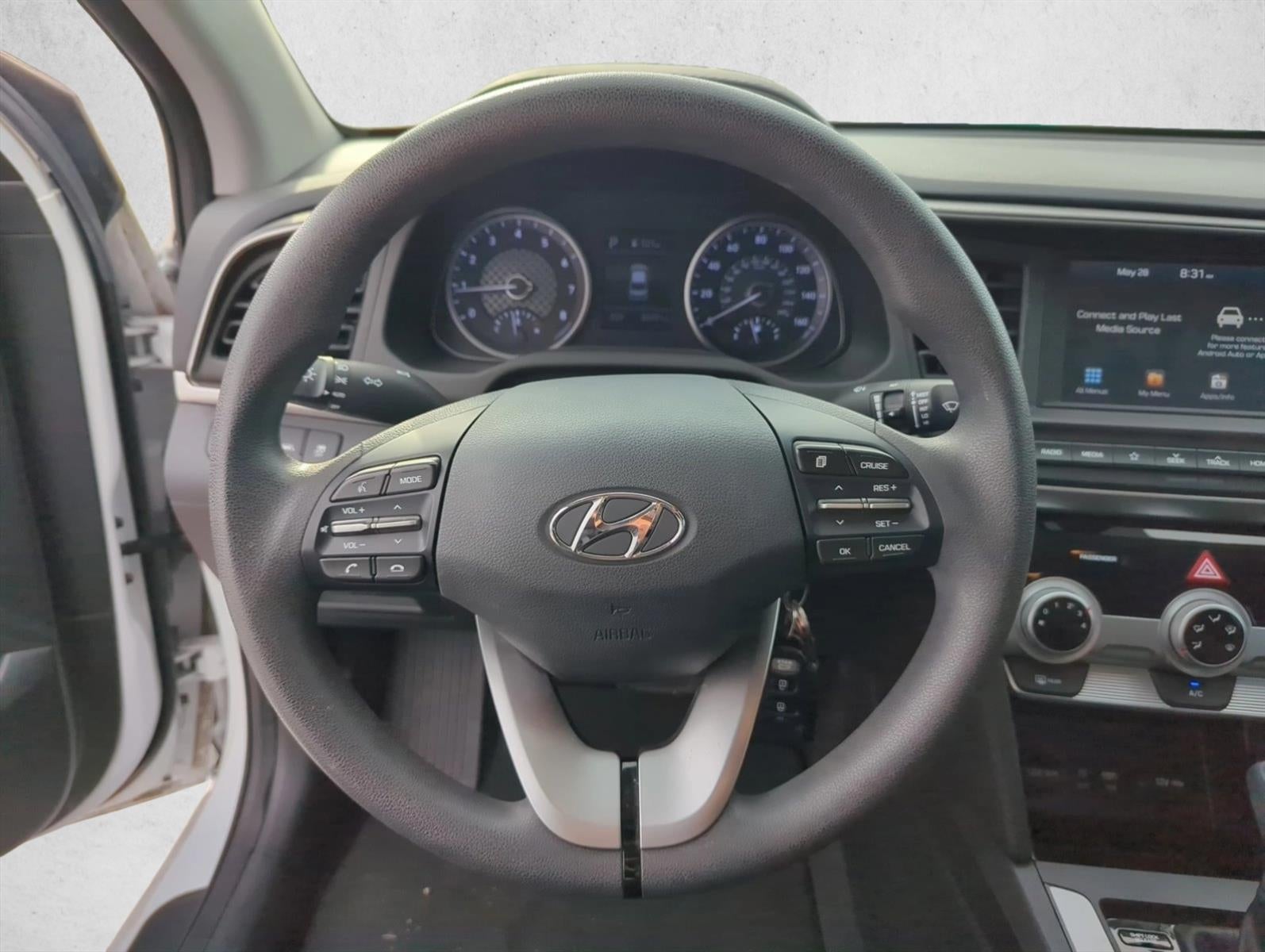 2019 Hyundai ELANTRA SEL Auto